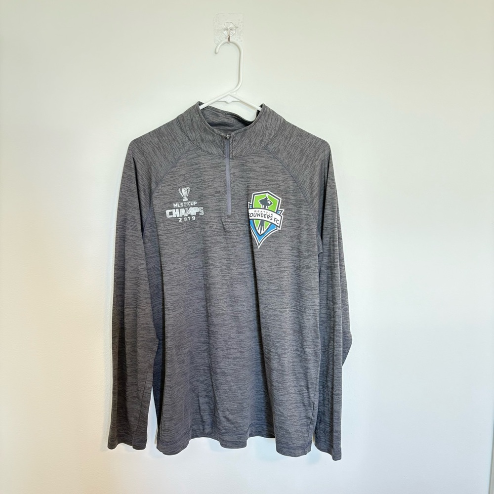 Fanatics Seattle Sounders 2019 MLS Cup Champs Men’s Pullover Size L